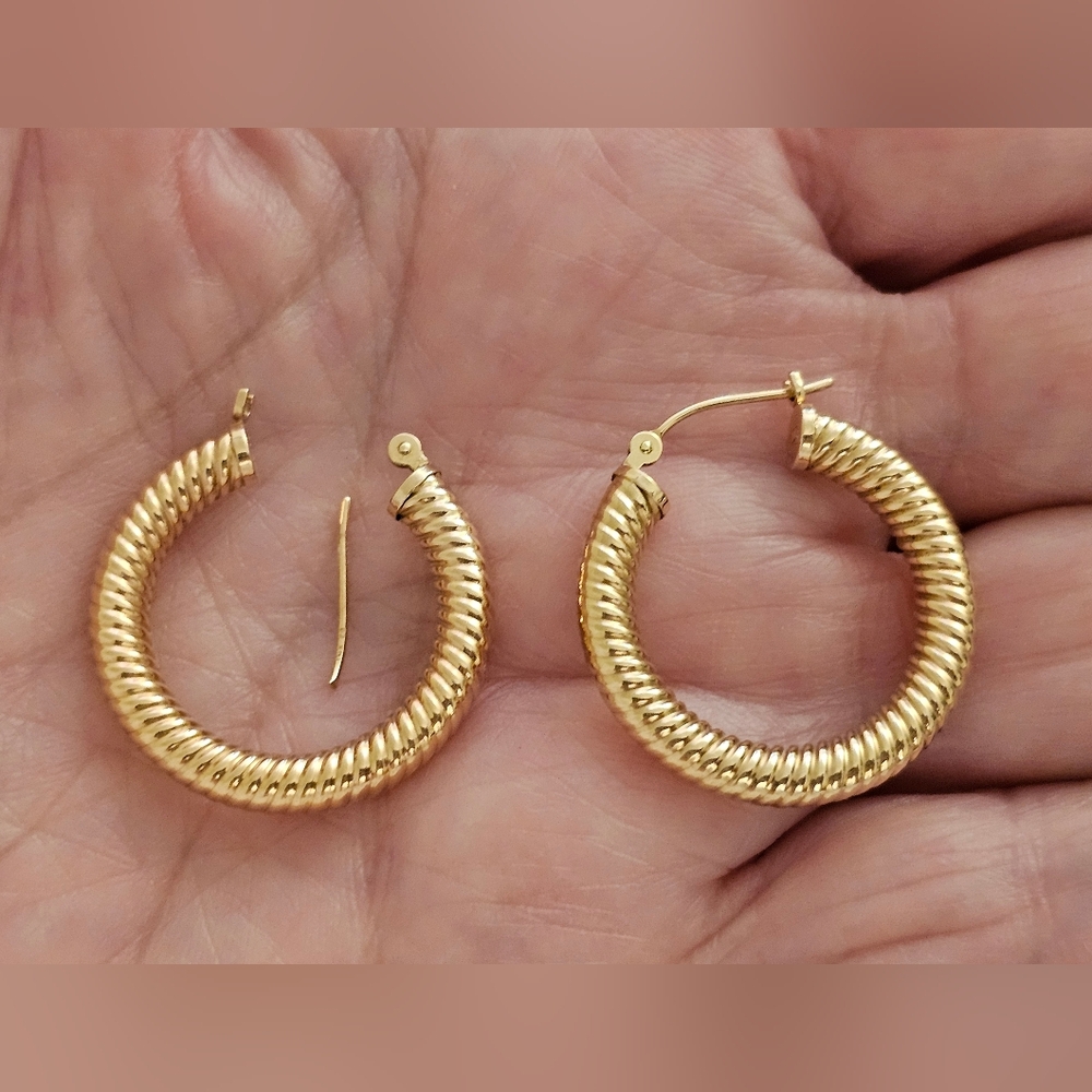 14K EternaGold 1" Yellow Gold Hoop Earrings 1.9 Grams, Repair